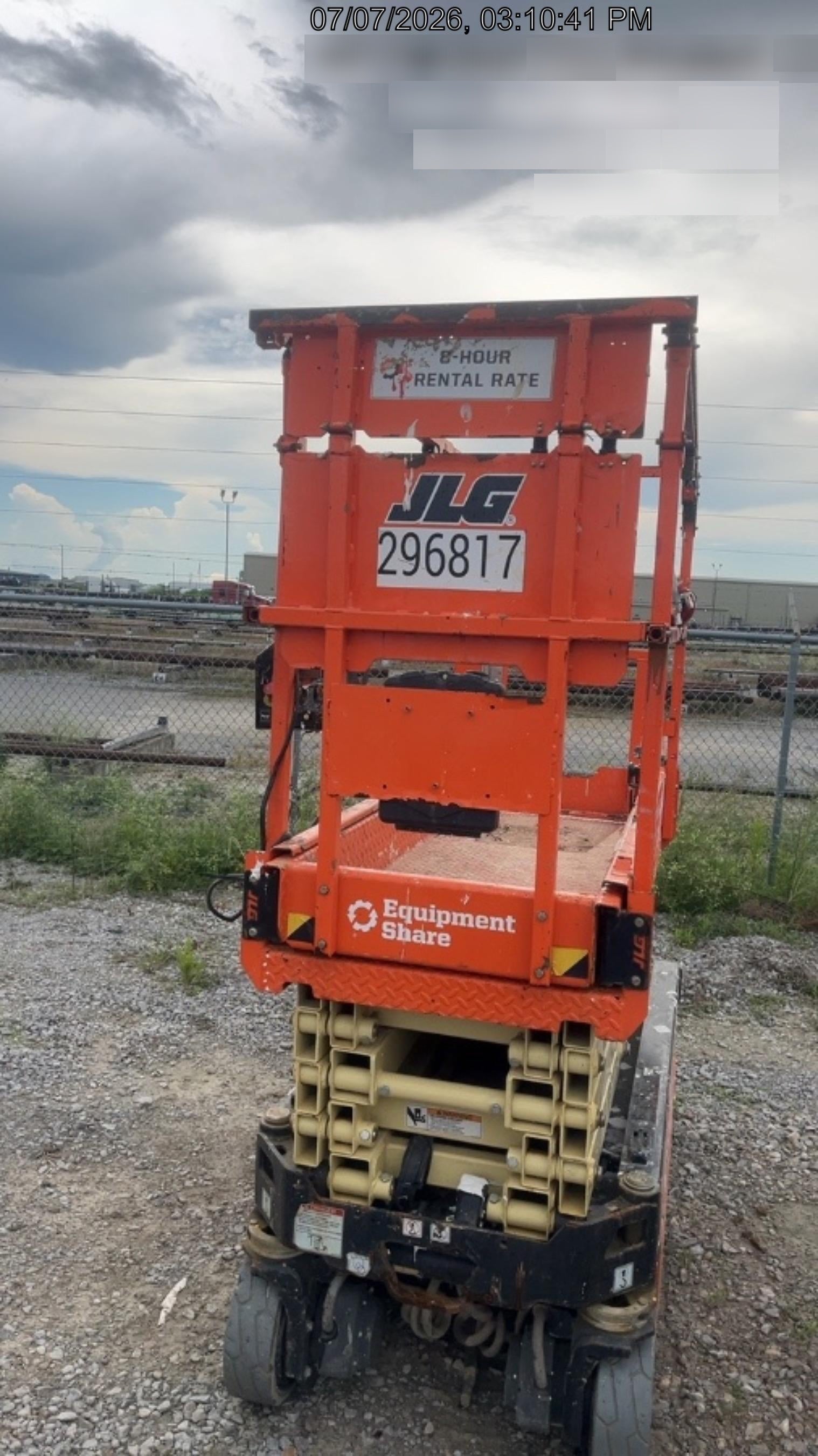2023 JLG ES1932