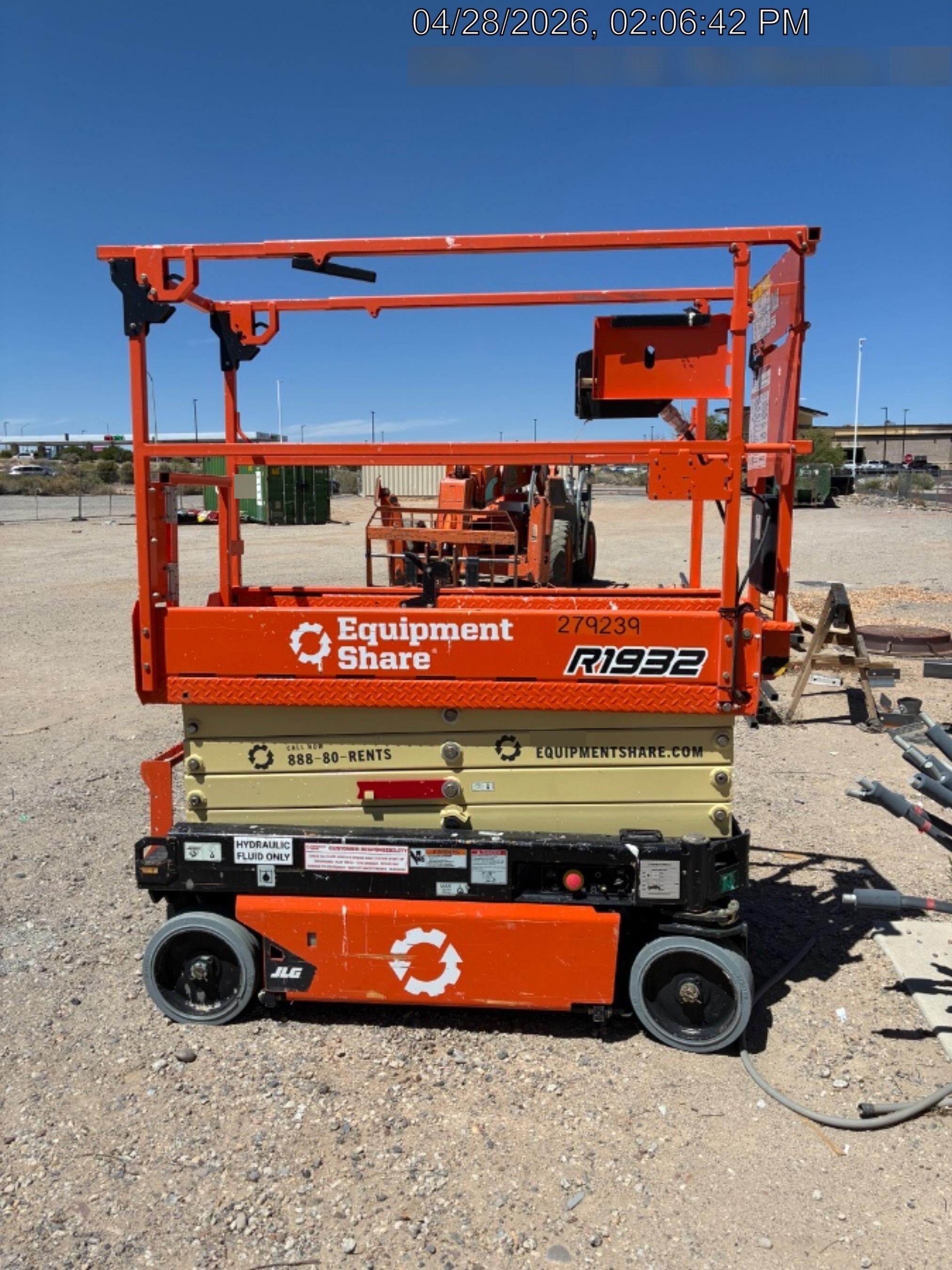 2022 JLG R1932