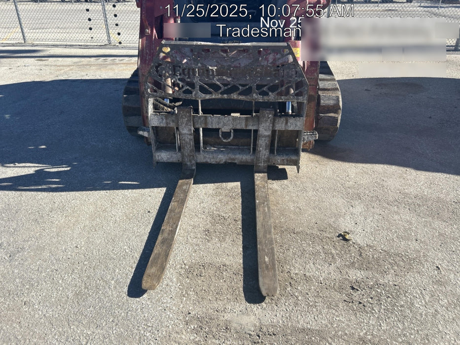 2020 EMKAY 48" Pallet Forks - Emkay