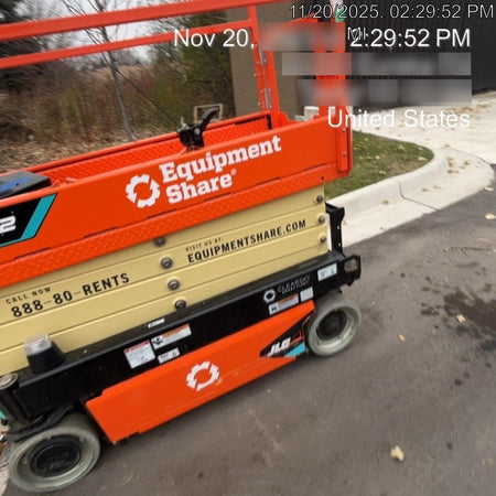 2025 JLG ES1932