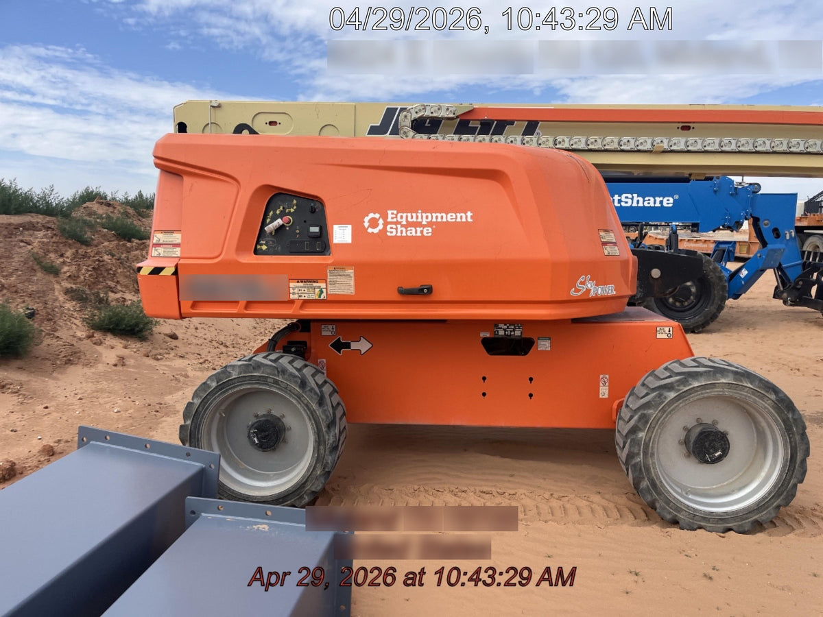 2022 JLG 660SJ
