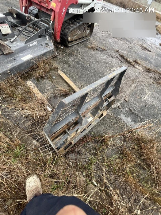 2021 PALADIN 48" Pallet Forks - Paladin