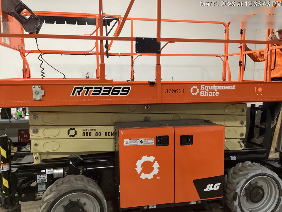 2023 JLG RT3369