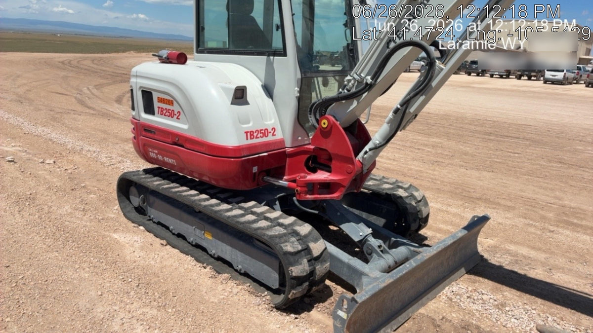 2025 TAKEUCHI TB250-2CR