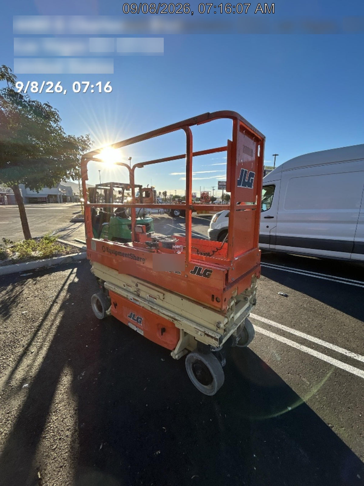 2016 JLG 1930ES Standard Options