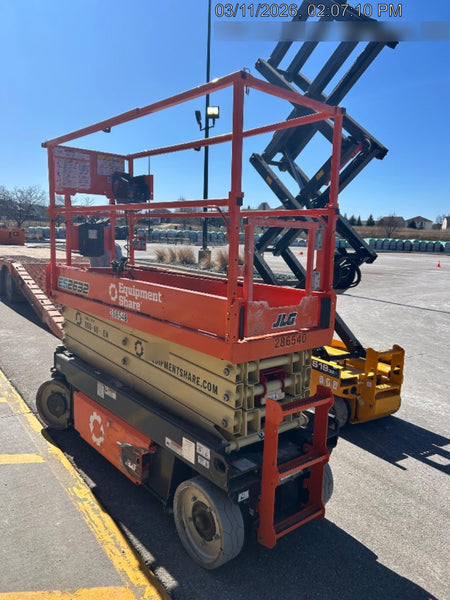 2022 JLG ES2632