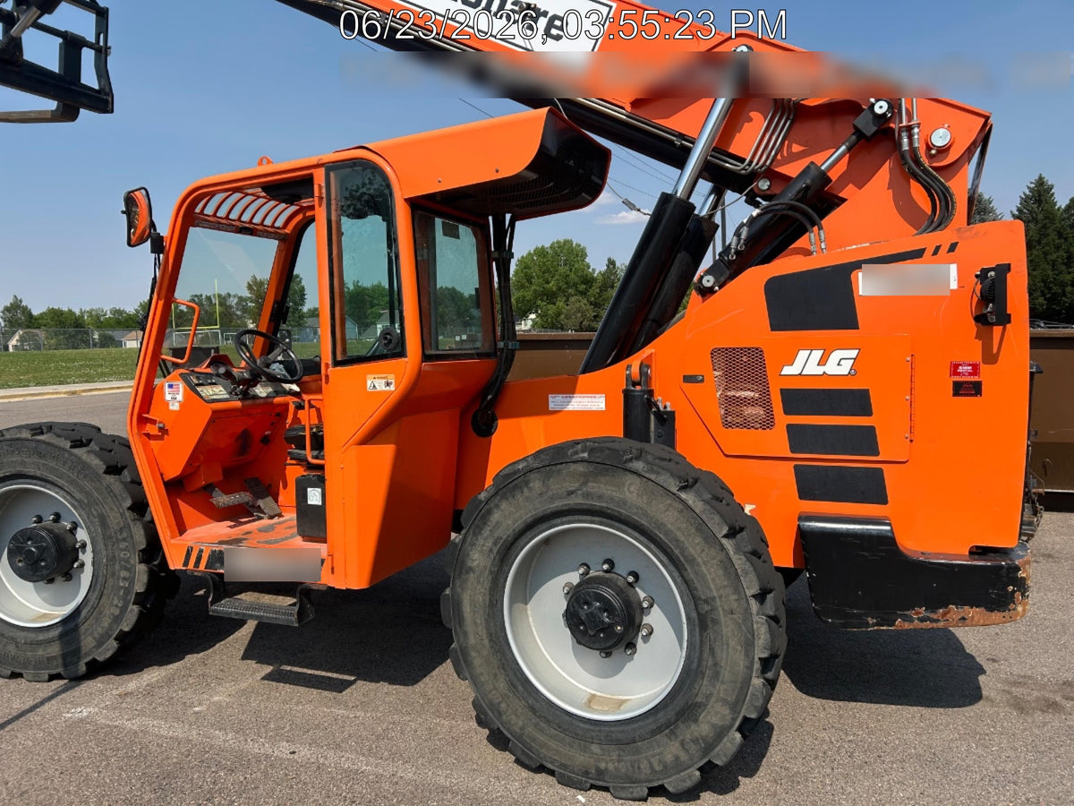 2020 Skytrak 10054 Cab/Heat/Air, Solid Tires, Work Lights, Beacon, Aux Hydraulics, Back up Alarm, Lifting Eye, ES Decals