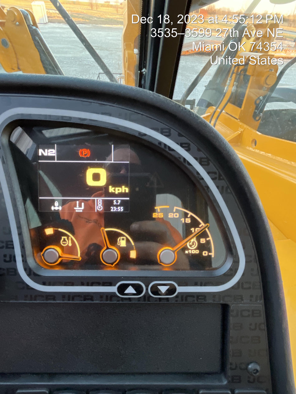 2023 JCB 512-56