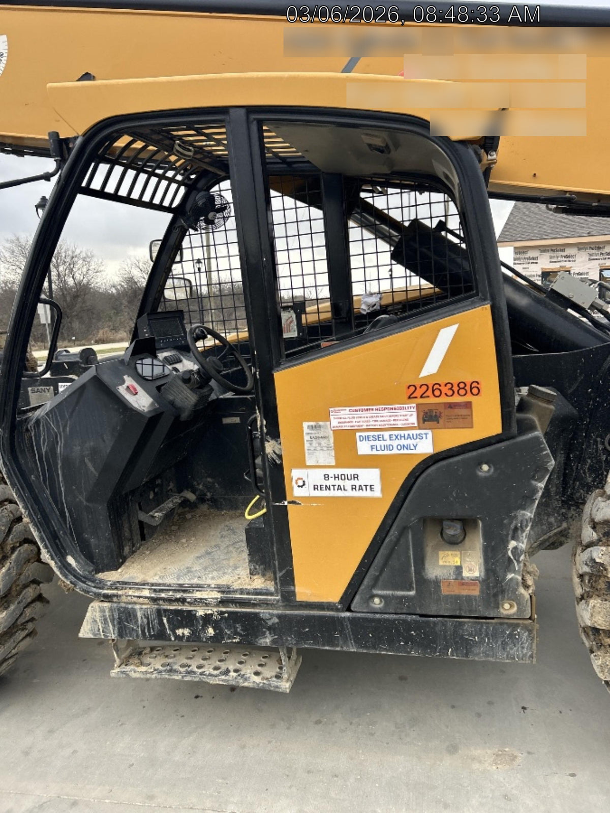 2022 SANY STH1056