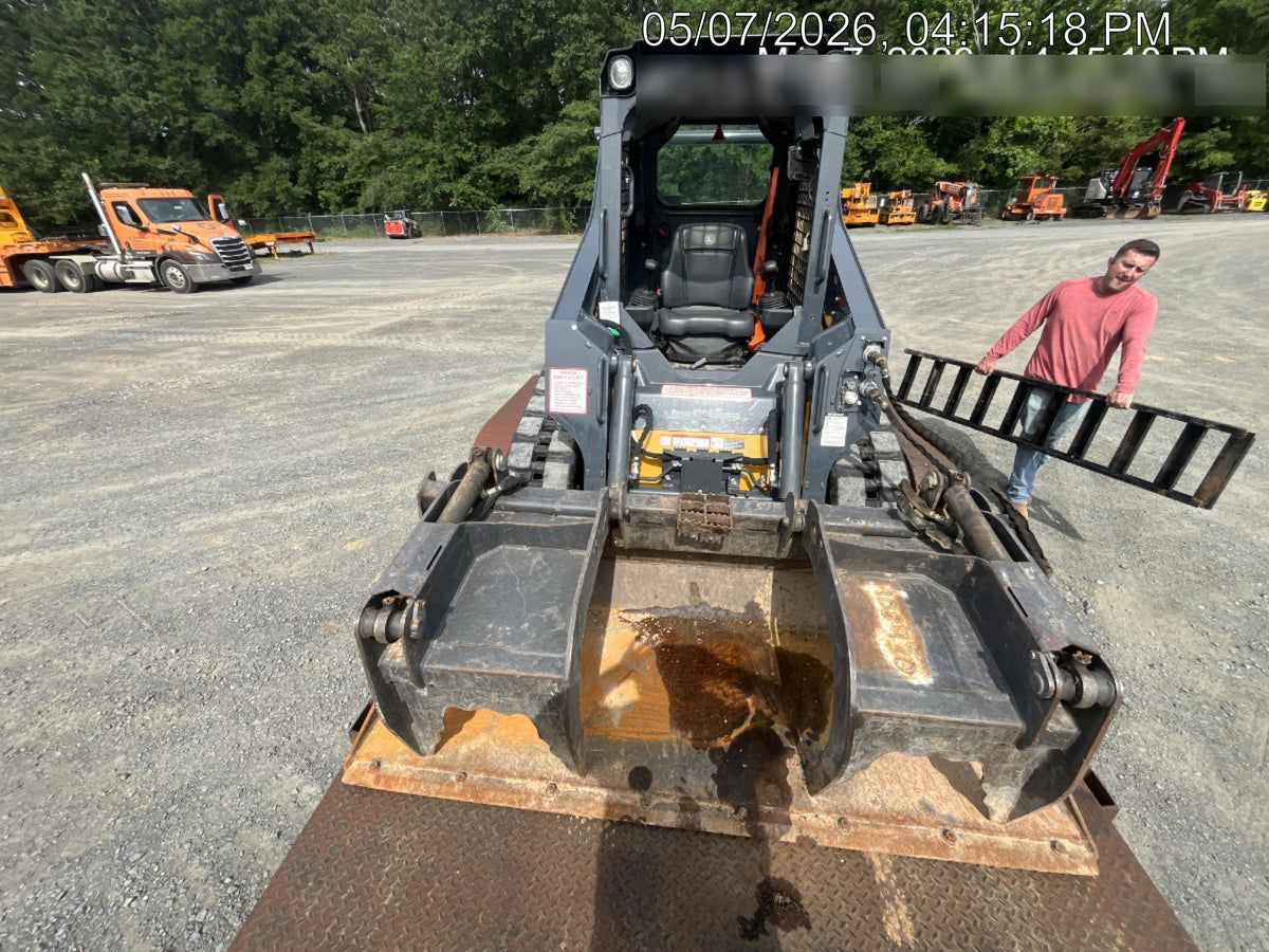 2020 PALADIN 76" Scrap Grapple Bucket - Paladin