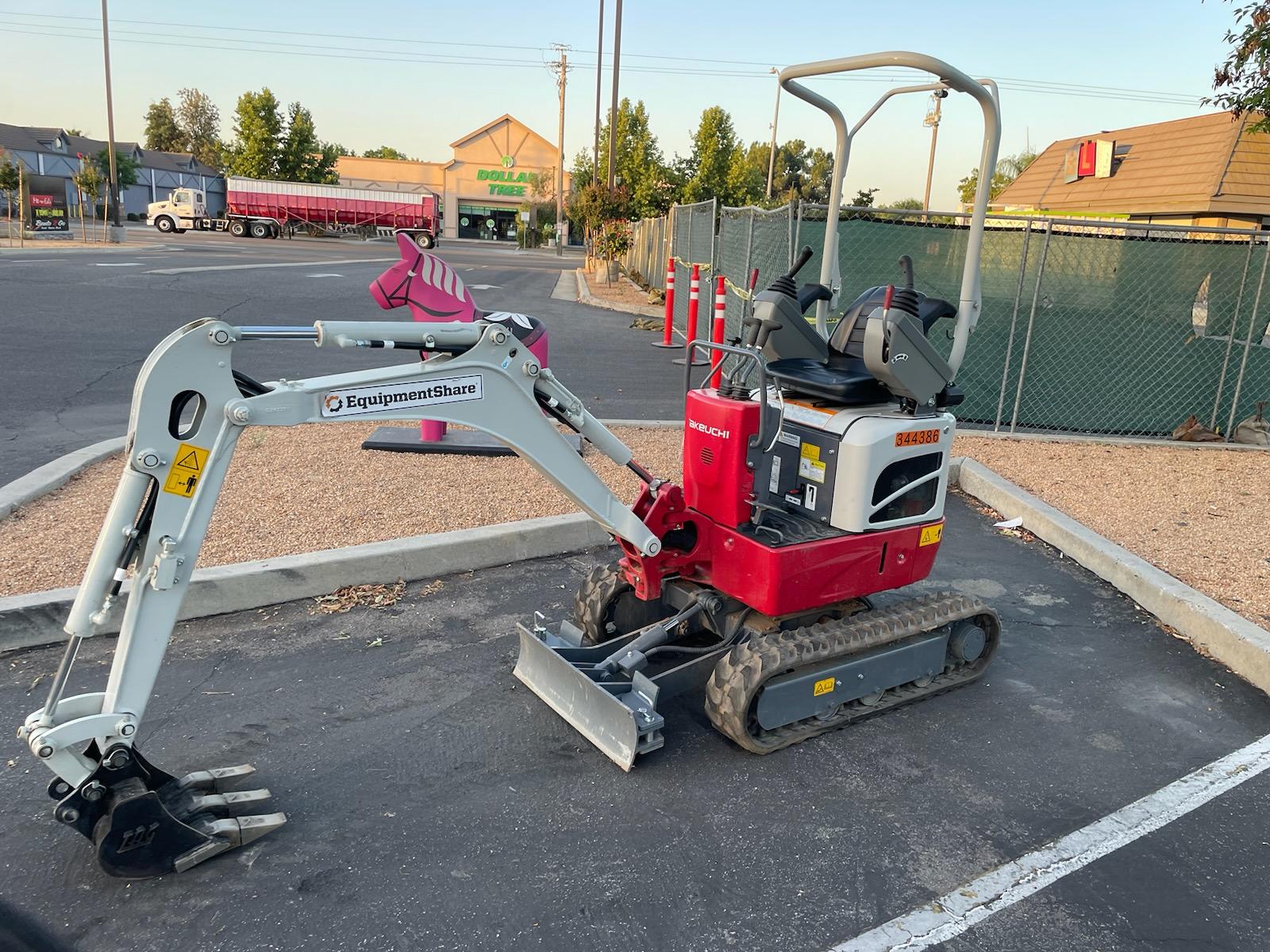 2023 TAKEUCHI TB210R