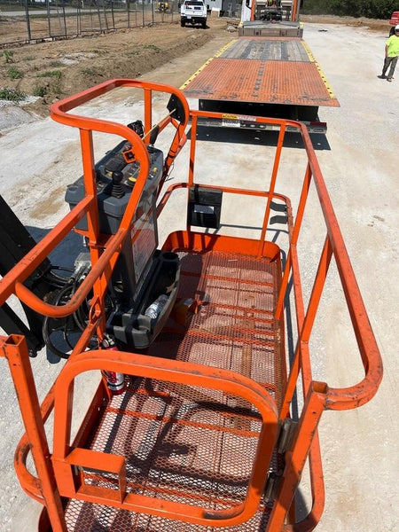 2025 JLG 660SJ