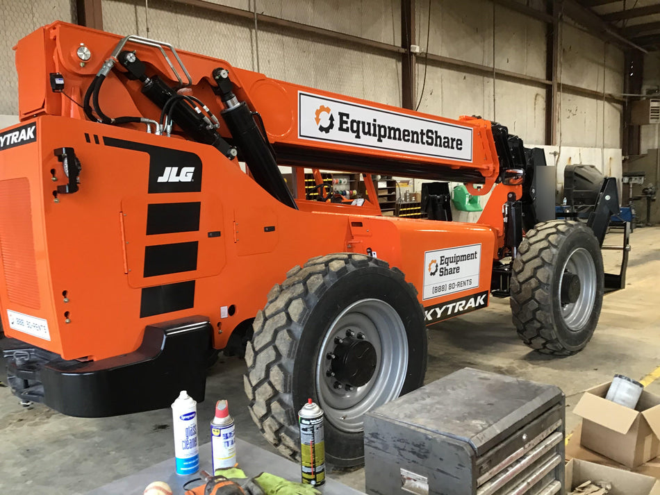 2020 Skytrak 12054 74Hp, Canopy, FF Tires, Work Lights, Beacon, Aux Hydraulics, Back up Alarm, Lifting Eye, ES Decals