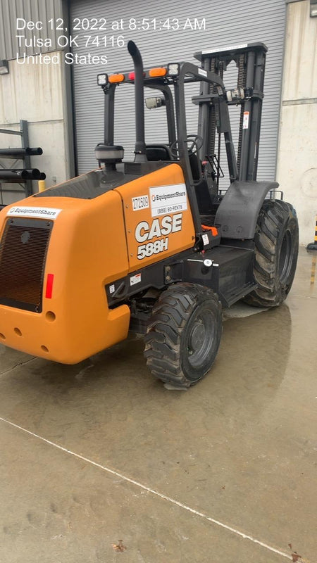 2023 CASE 588H