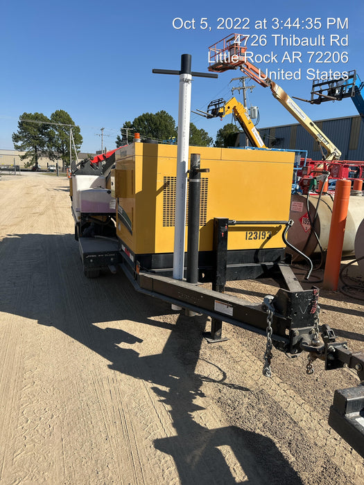 2021 Vac-Tron LP573XDT 500 Gallon Debris Tank w/ Hydraulic Tilt, two (2) 100 Gallon Water Tanks, Low Profile Torsion Axles (12,000 GVWR)