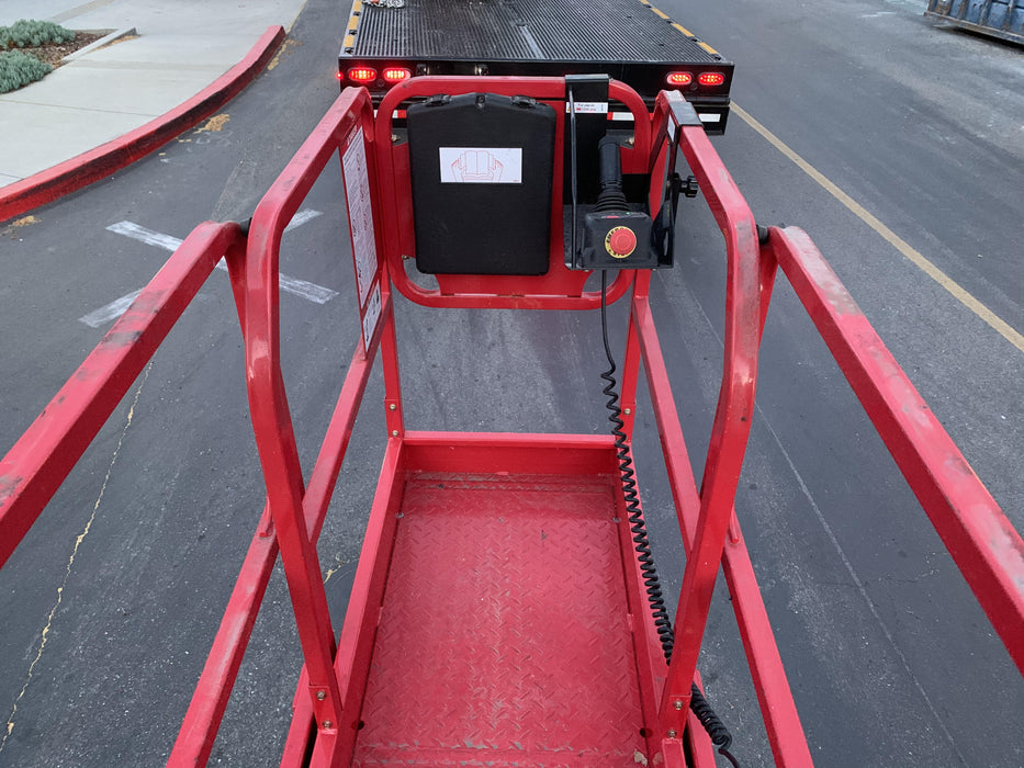 2020 MEC 1330SE Solid NM Tires, Steel Swing out Doors, LCS, Beacon, 900W Inverter