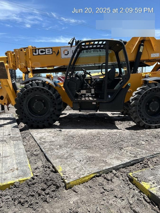 2020 JCB 510-56 Canopy, Solid Tires, Work Lights, Beacon, Aux Hydraulics, Back up Alarm, Lifting Eye, ES Decals