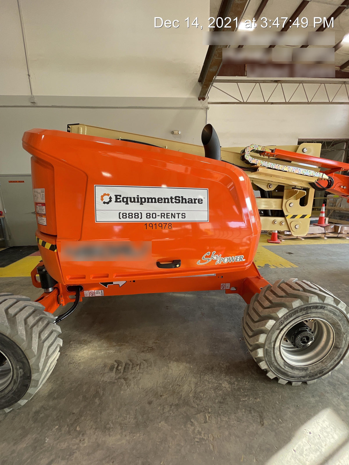 2021 JLG 450AJ