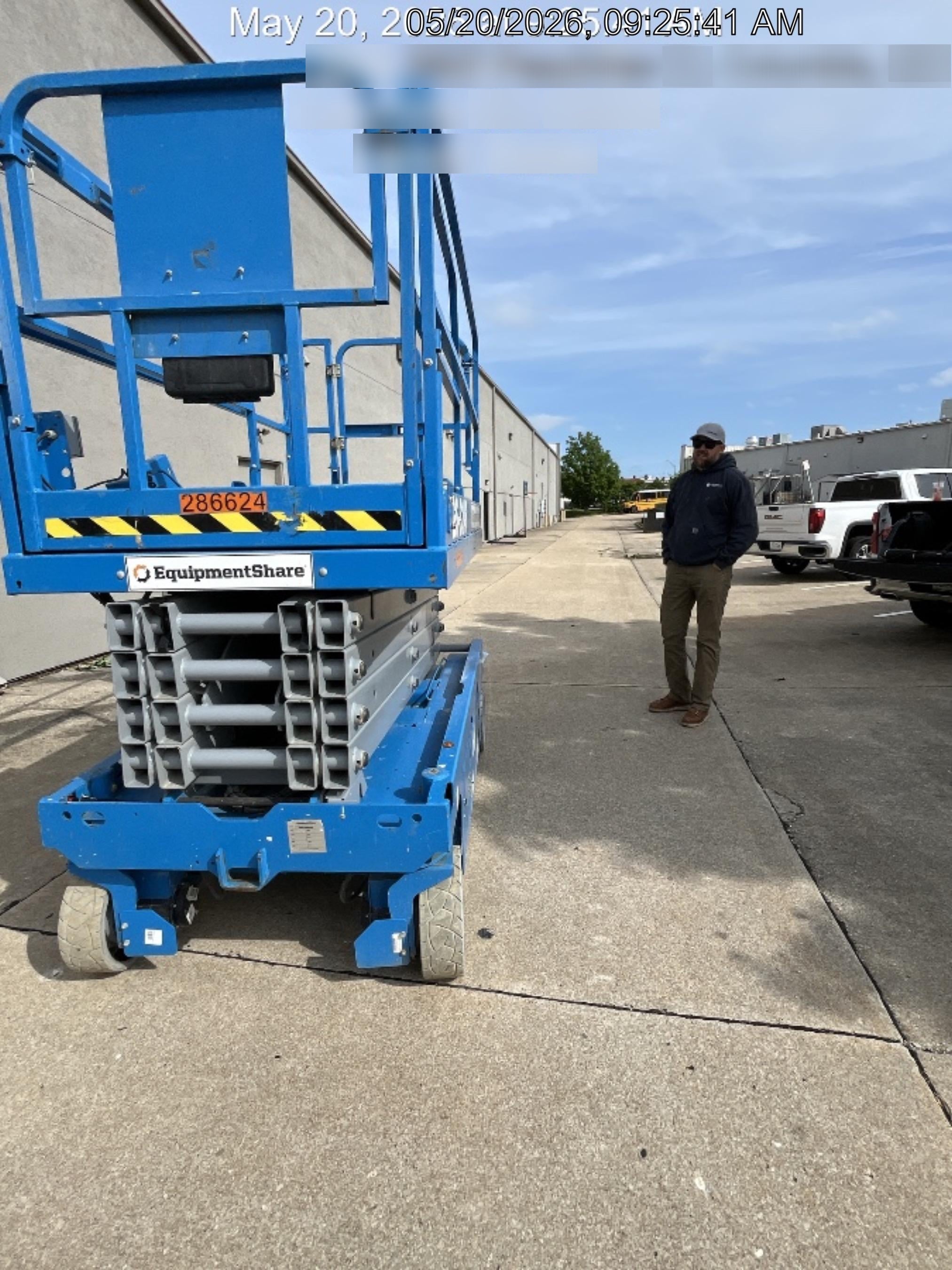 2022 GENIE GS-3246
