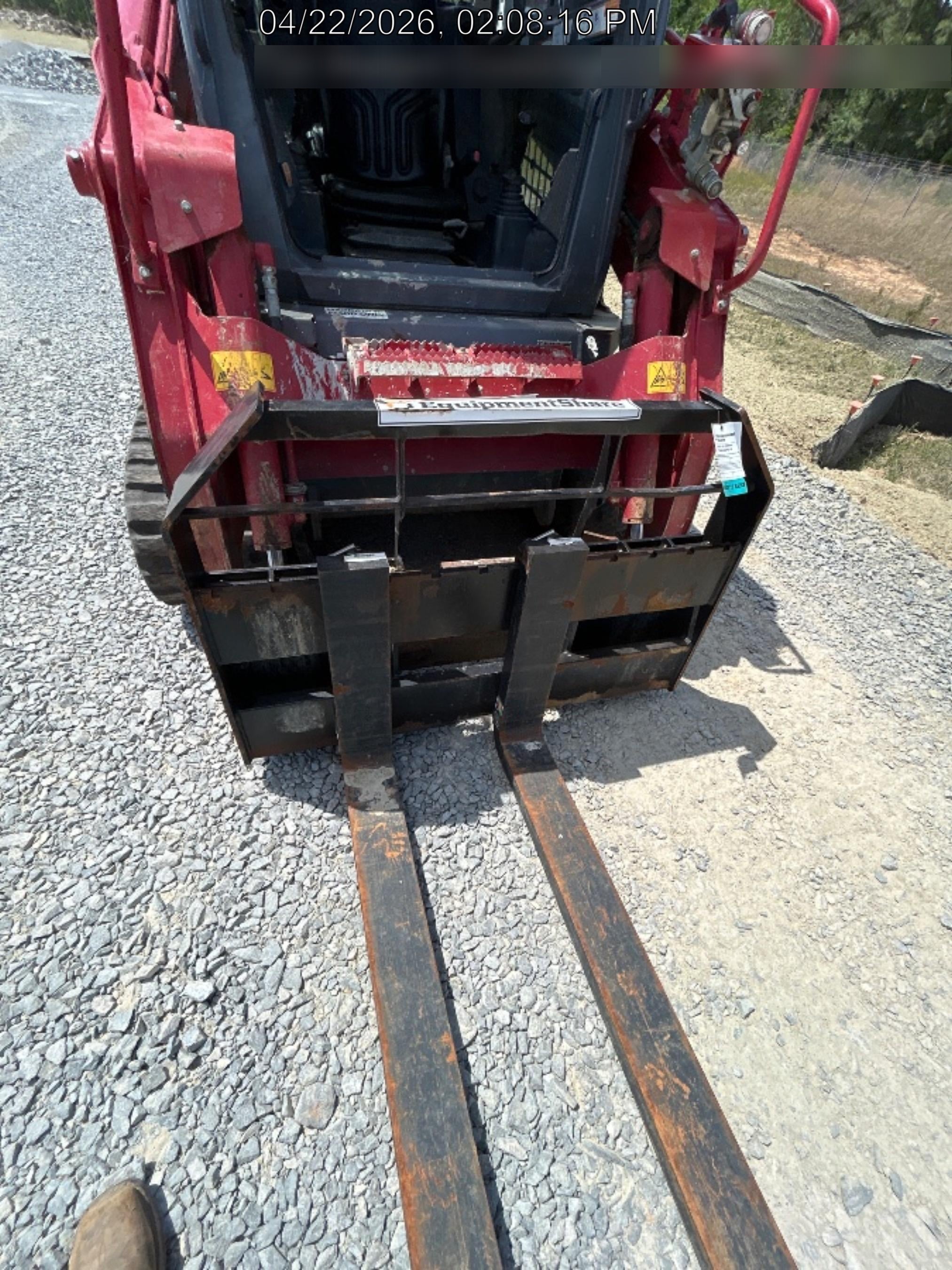 2024 ARROW MATERIAL HANDLING F5300