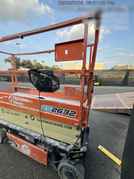 2022 JLG ES2632