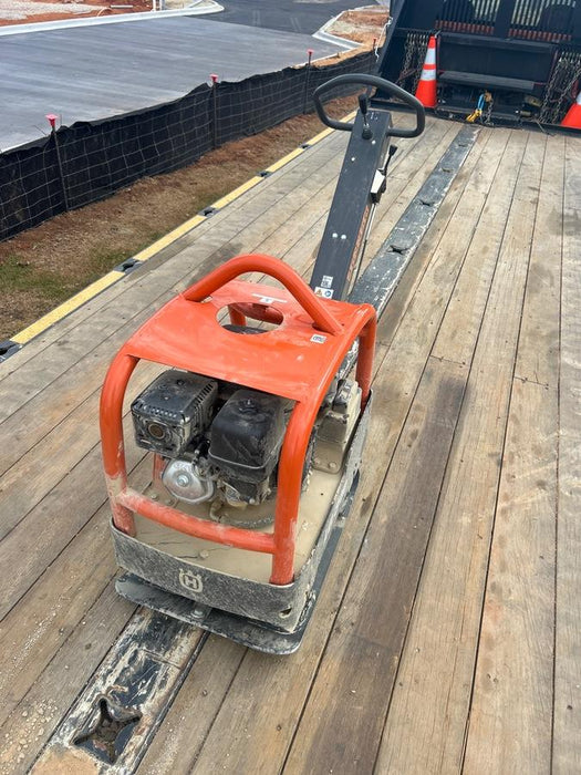 2024 HUSQVARNA LG300