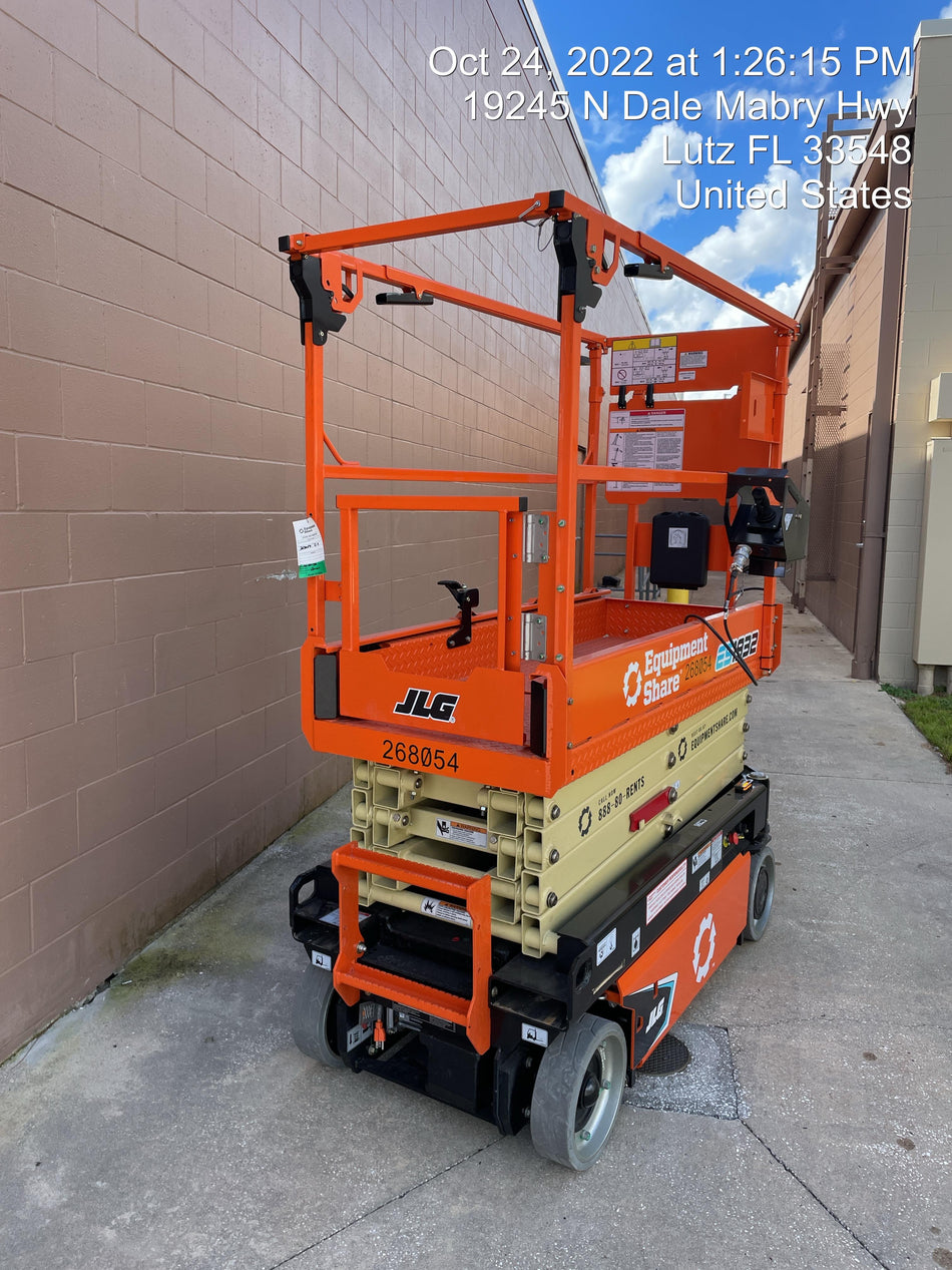 2022 JLG ES1932