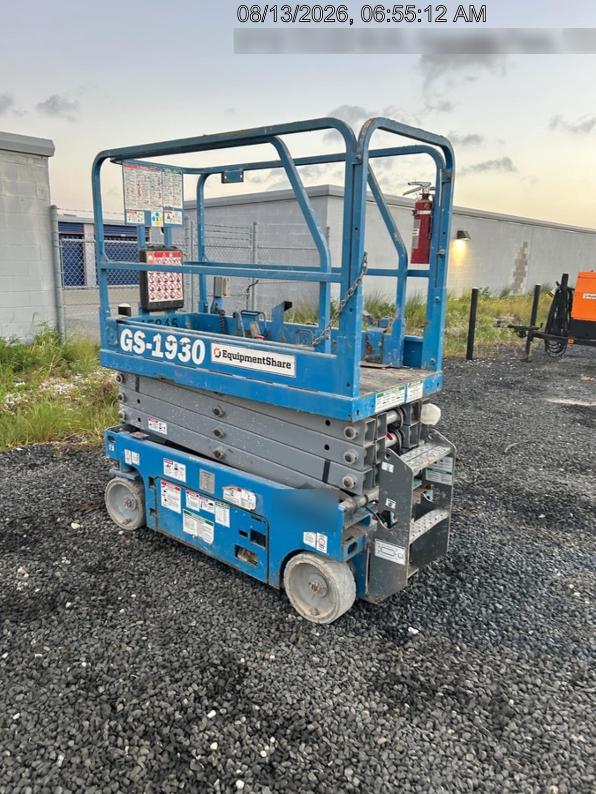 2019 Genie GS-1930 Fixed rails with chain Entry