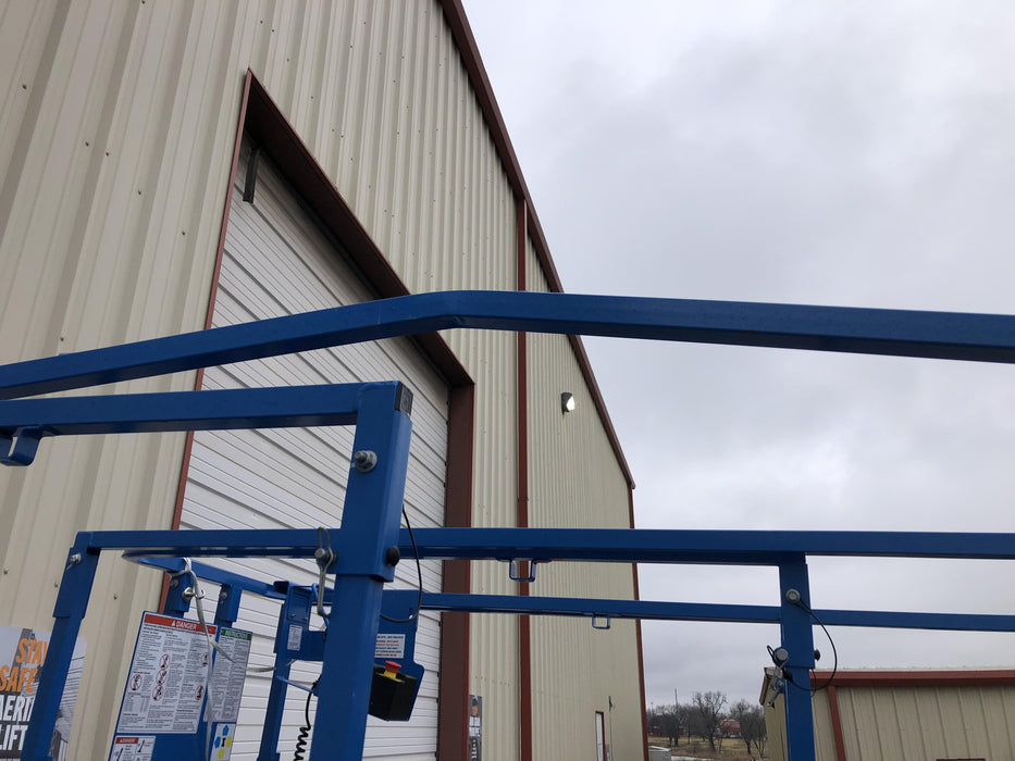 2019 Genie GS-2632 Folding rails with half height swing gate