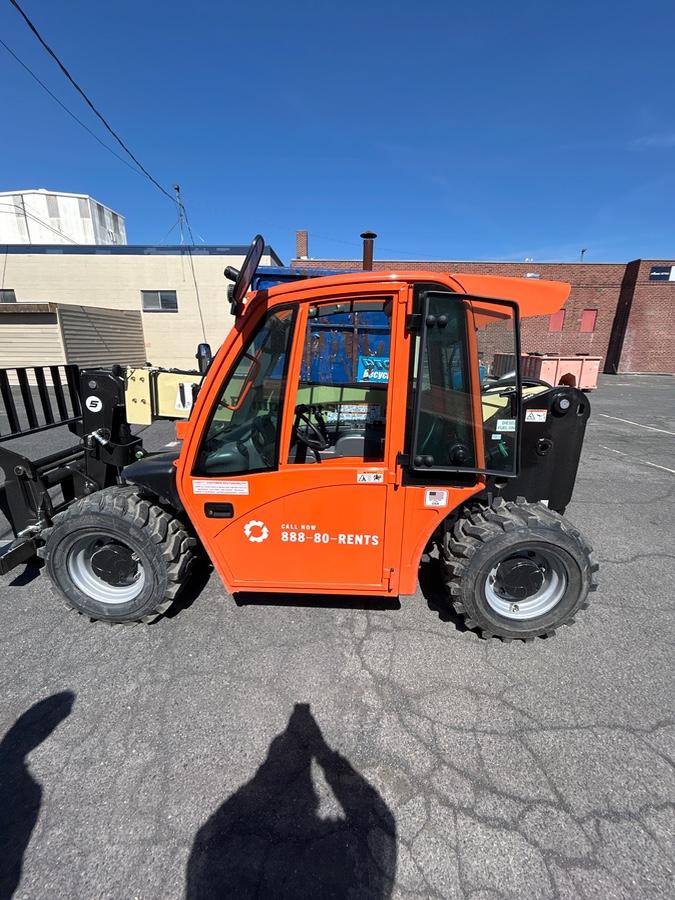 2025 JLG G5-18A