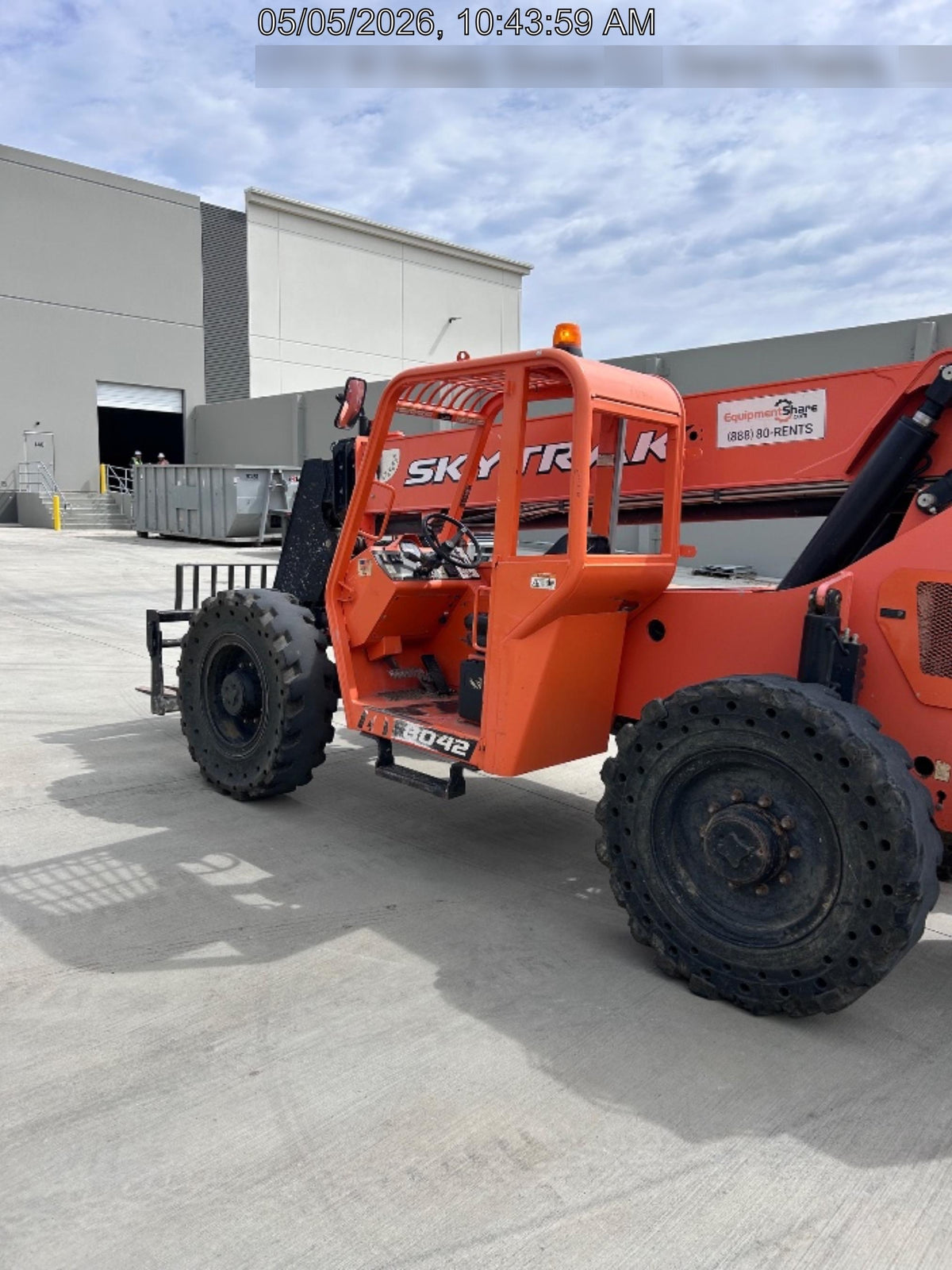 2018 Skytrak 8042 JLG Skytrak 8042, Solid Tires (shipping-Boss), Open ROPS, Beacon and Work Light Package