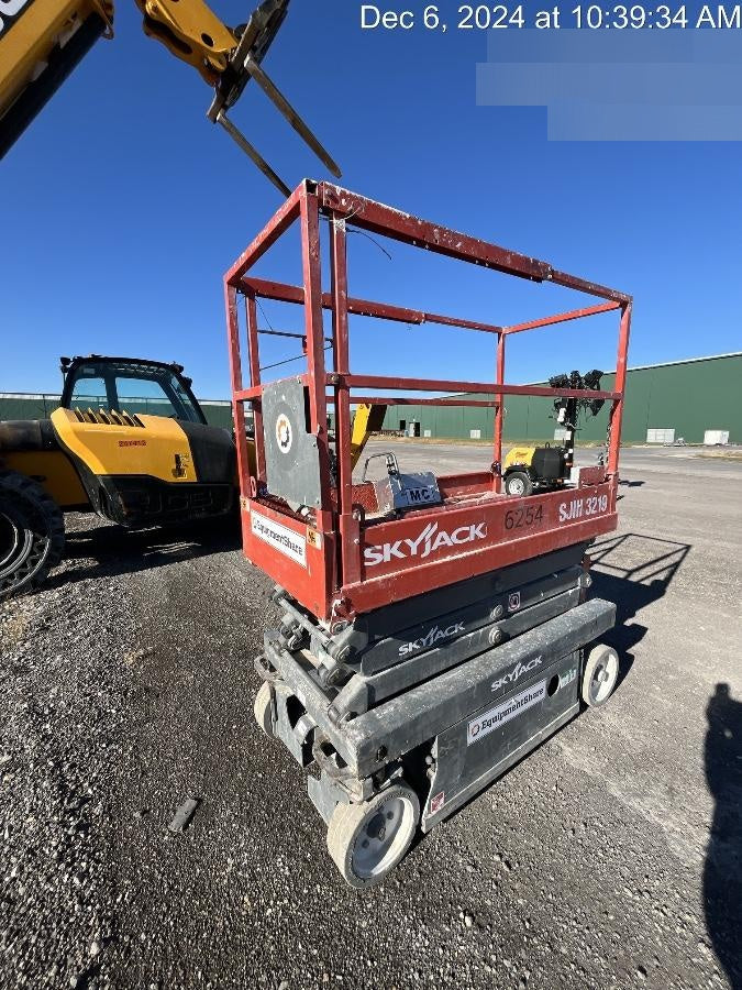 2017 Skyjack SJIII-3219 Skyjack SJ3219, Trojan Battery Set, Extended Warranty 5yr/5k hr