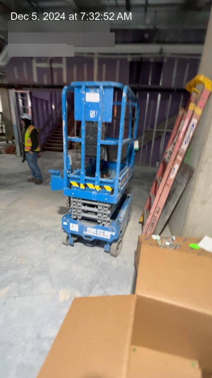 2021 GENIE GS-1330m