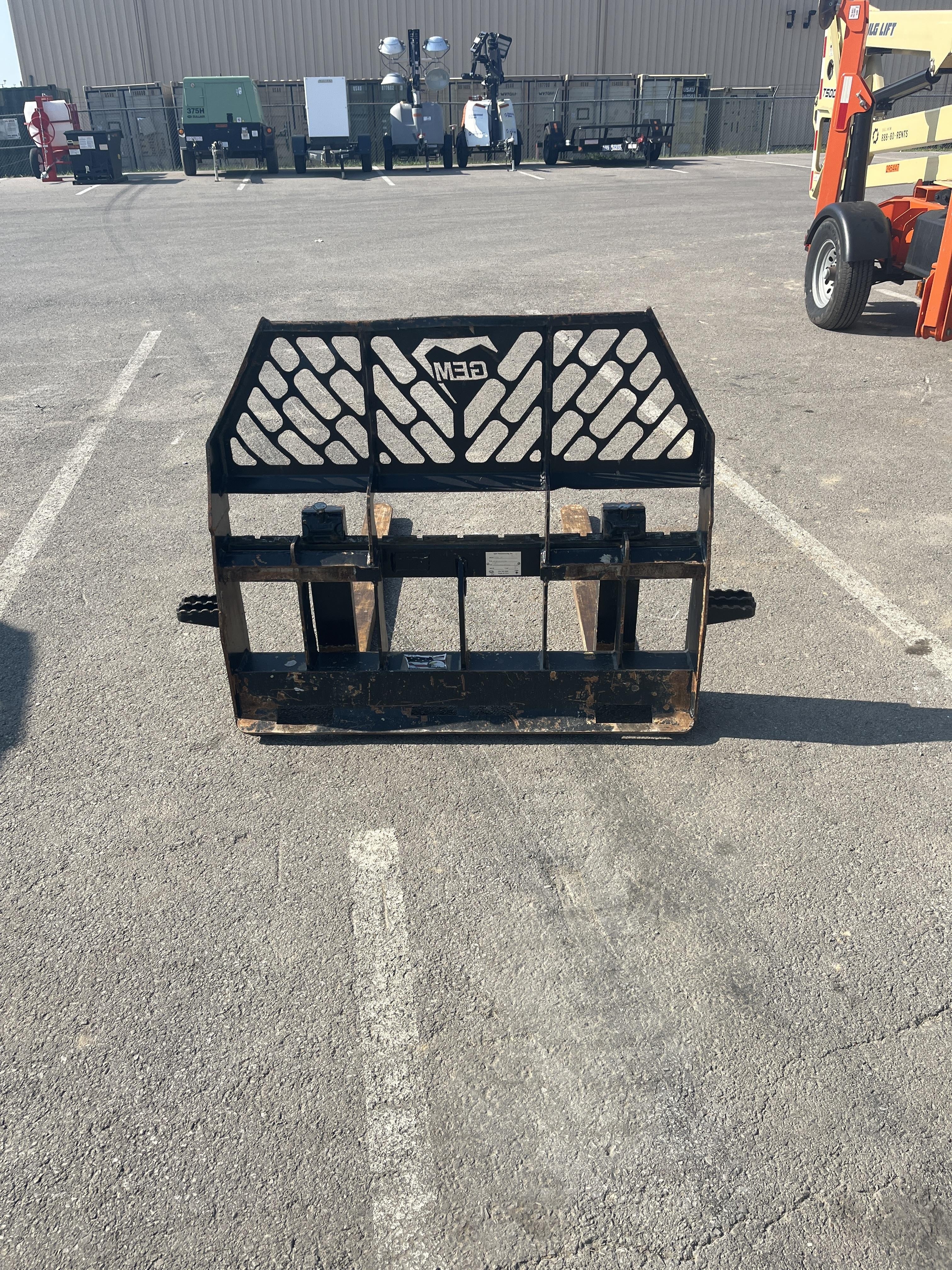 2023 ARROW MATERIAL HANDLING 48" Pallet Forks - Arrow