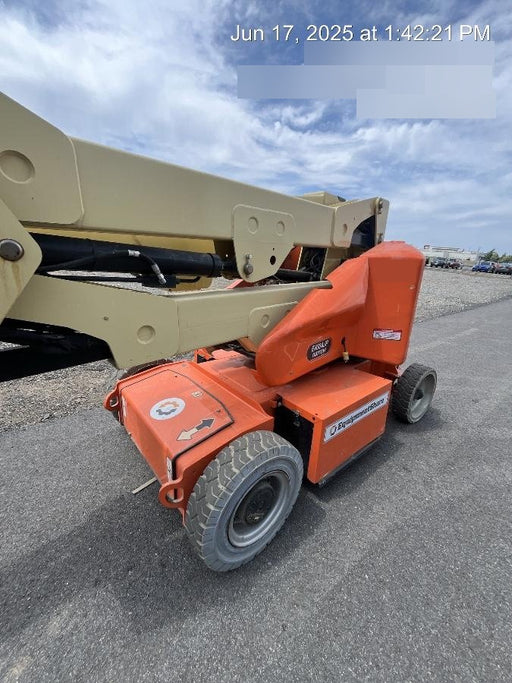 2019 JLG E400AJPN