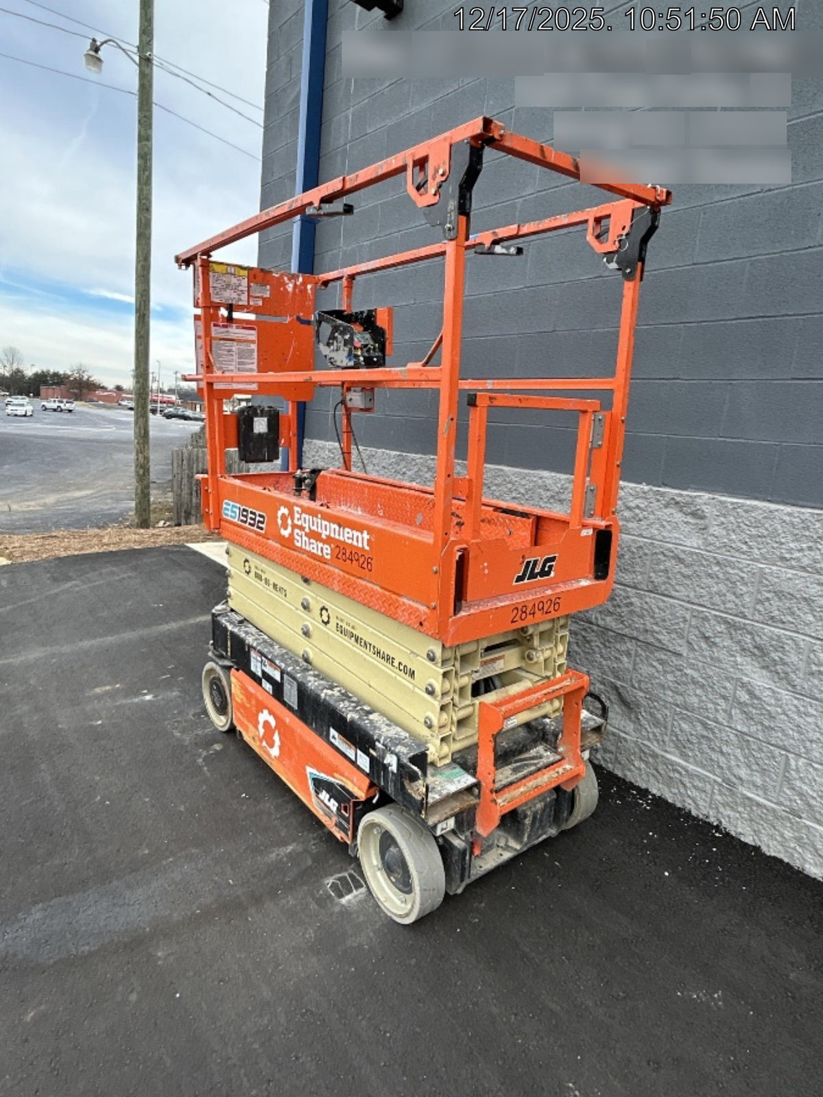 2022 JLG ES1932