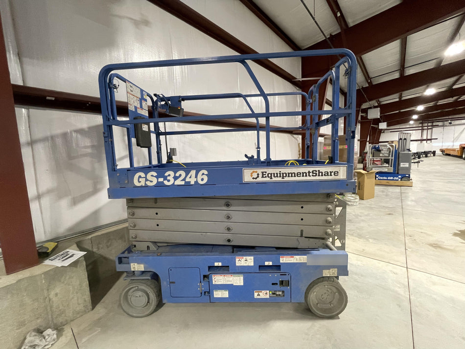 2022 GENIE GS-3246