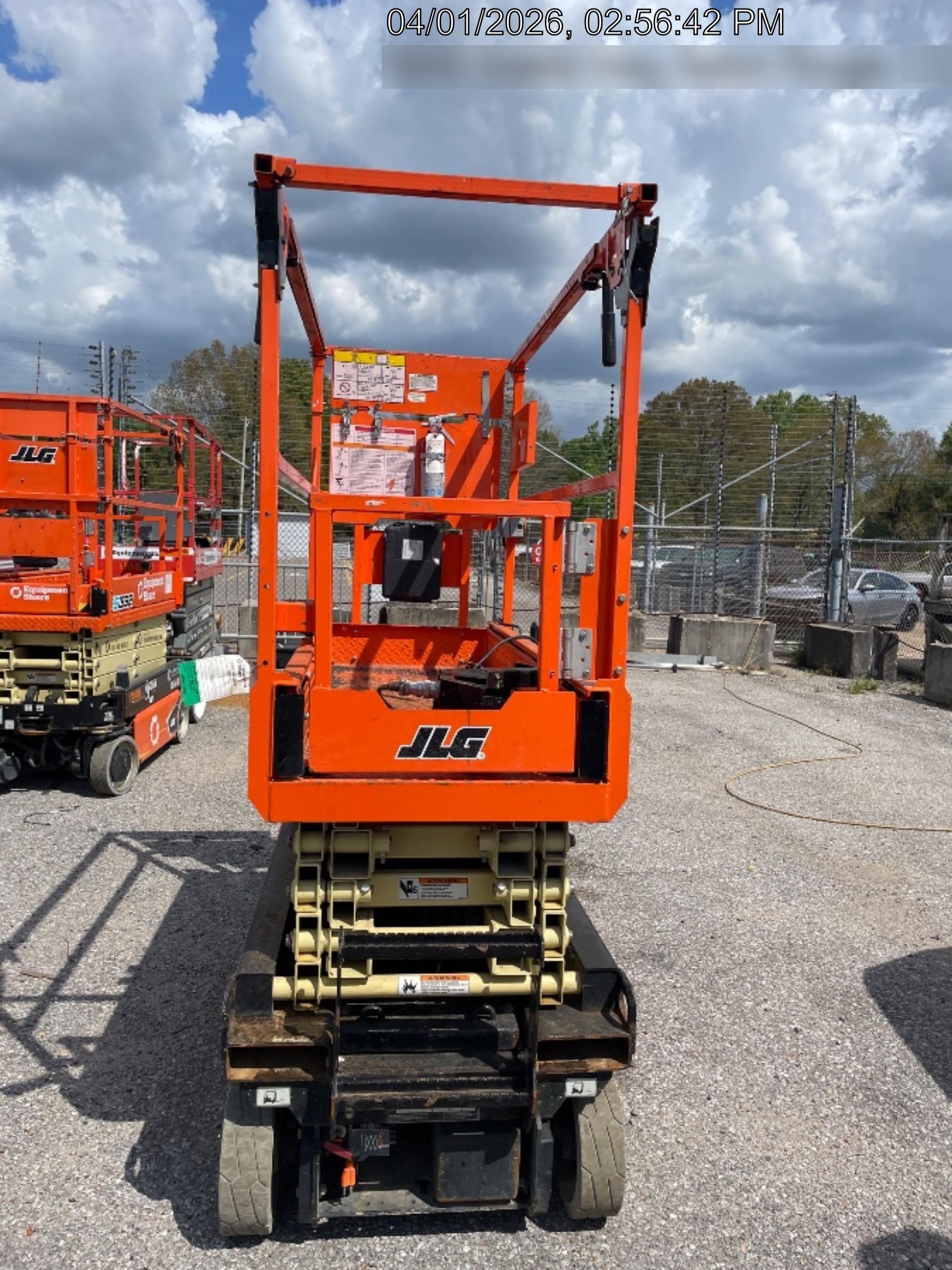 2024 JLG ES1932