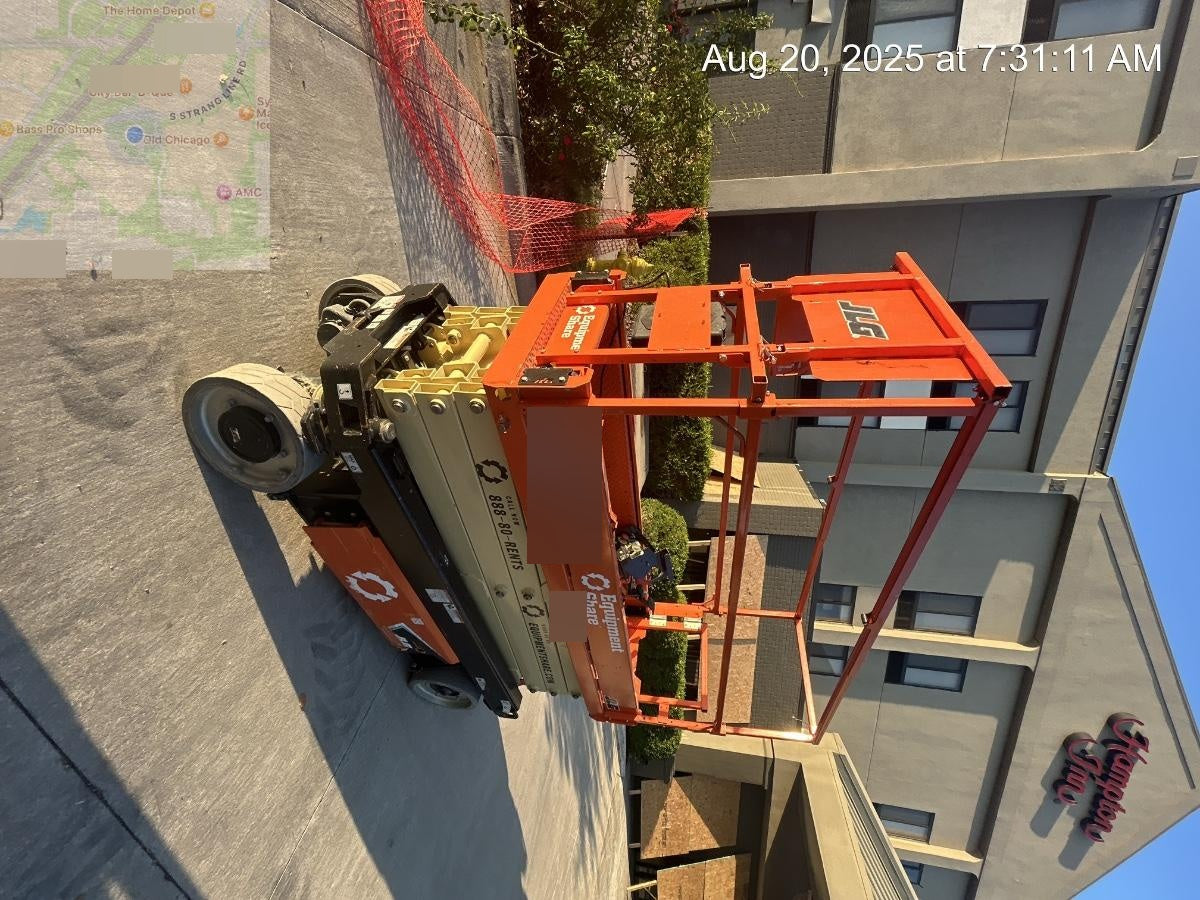2022 JLG ES2632