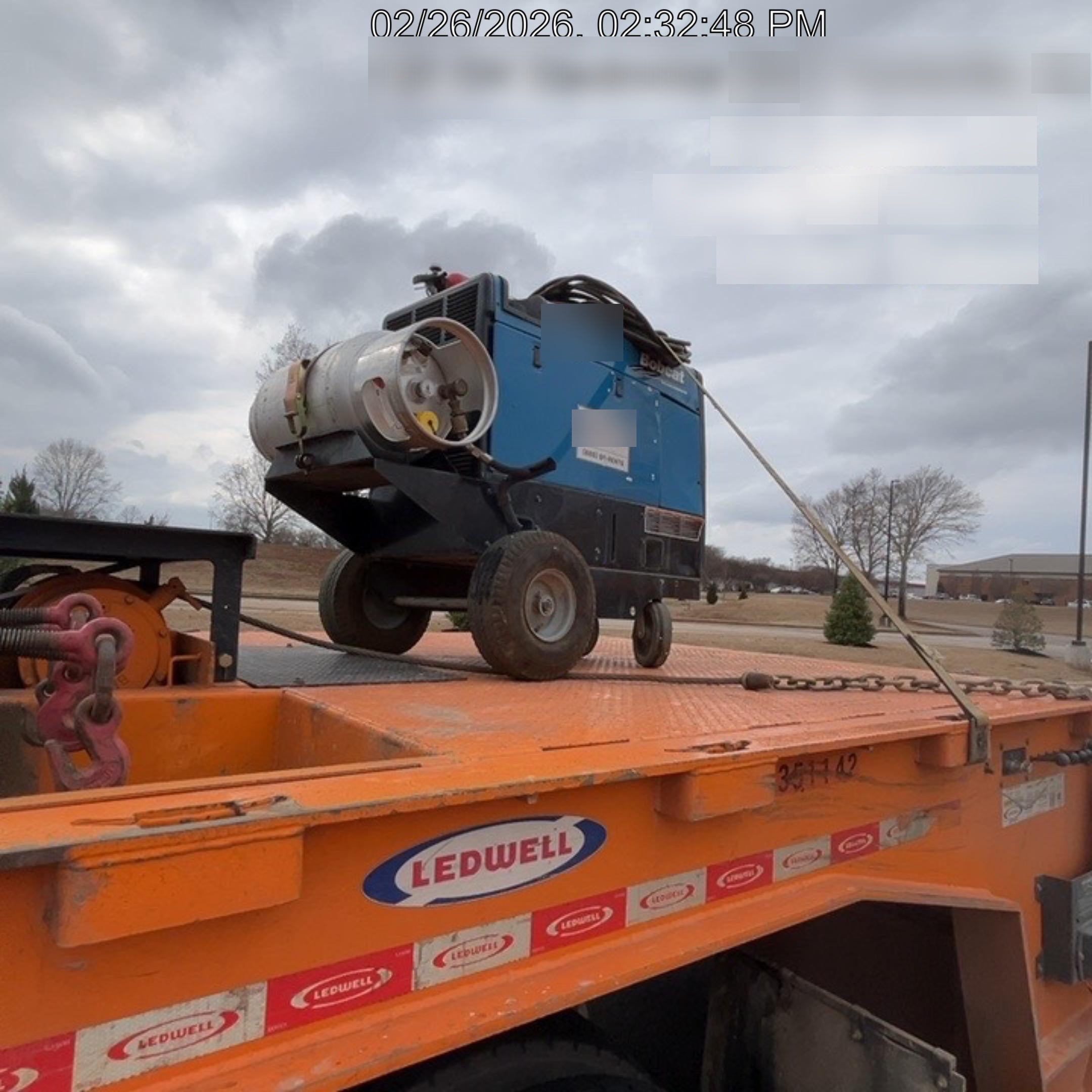 2019 Miller Electric BOBCAT 250 951600 PKG-250 amp Propane Welder, Standard w/Running Gear, Bracket, Hose"250 amp Propane Welder, Standard w/Running Gear, Bracket, Hose