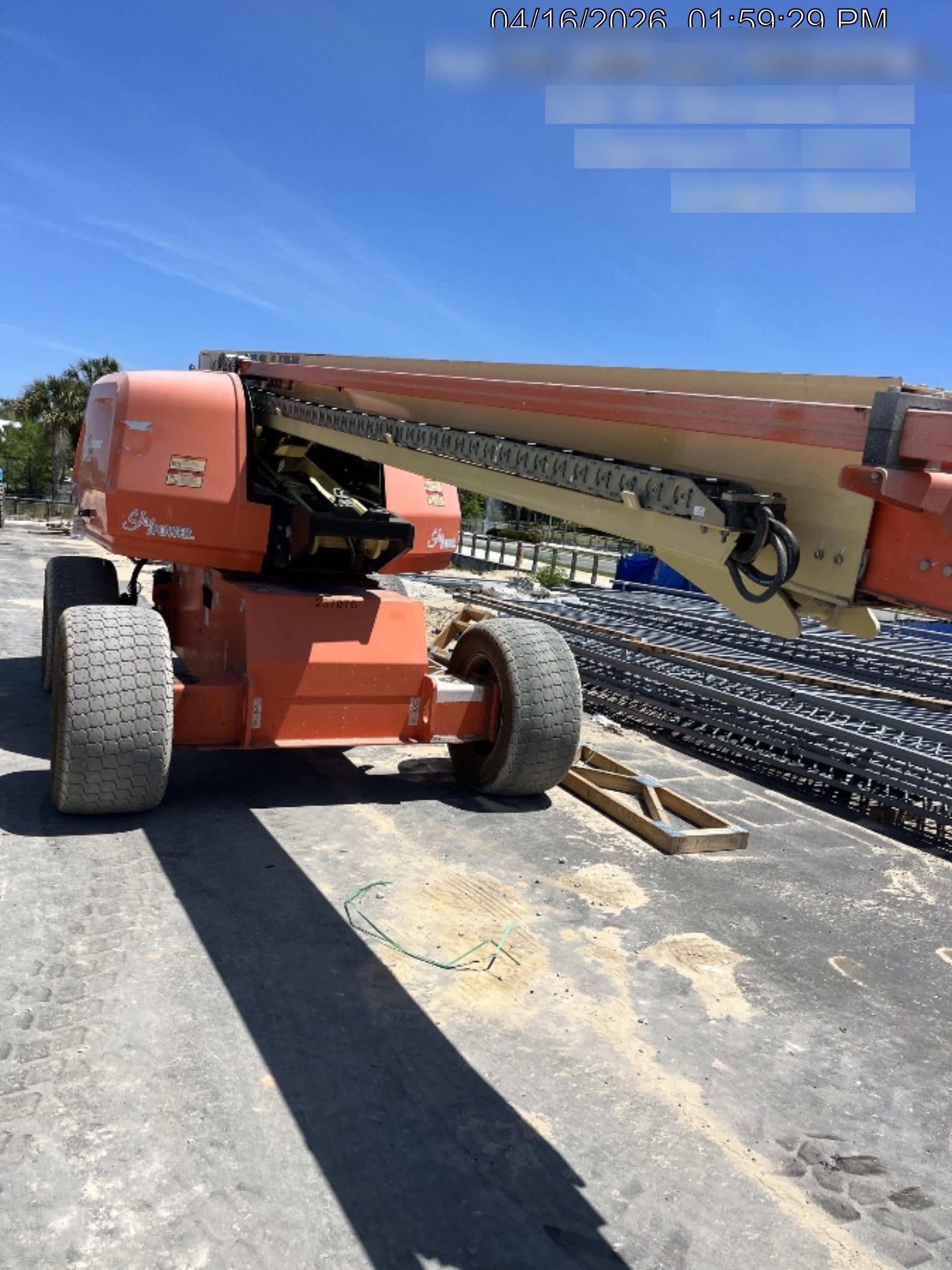 2022 JLG 660SJ