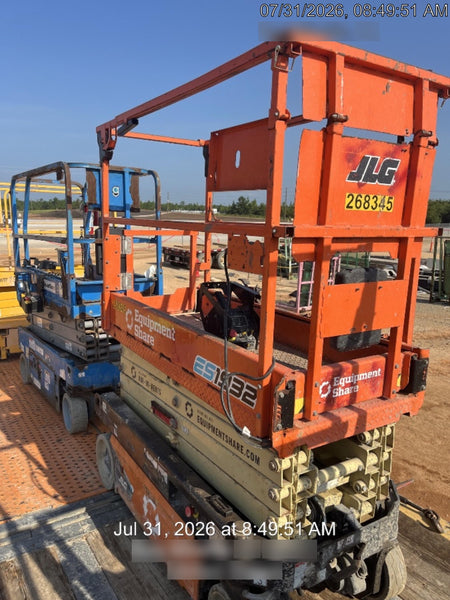 2022 JLG ES1932