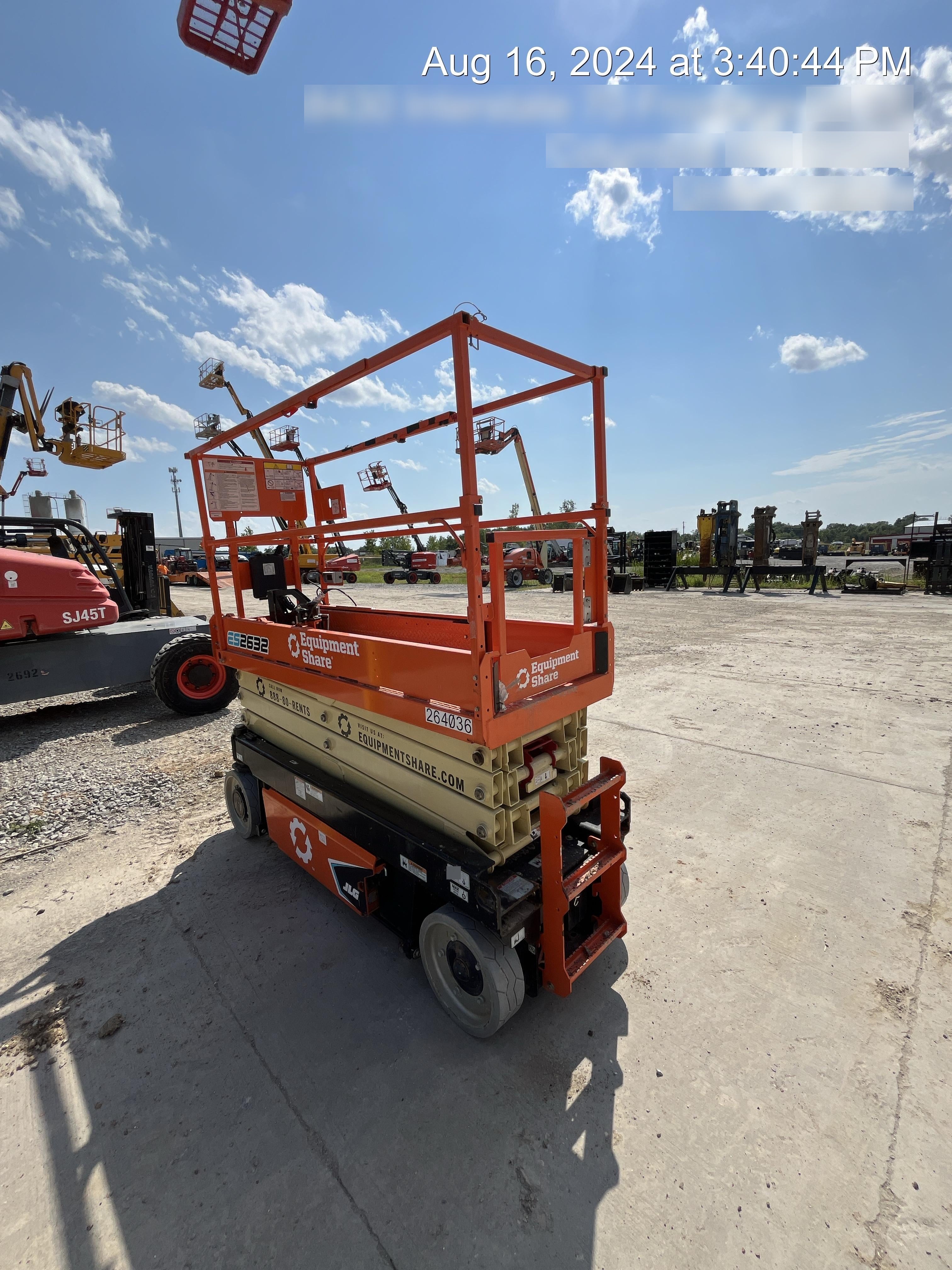 2022 JLG ES2632