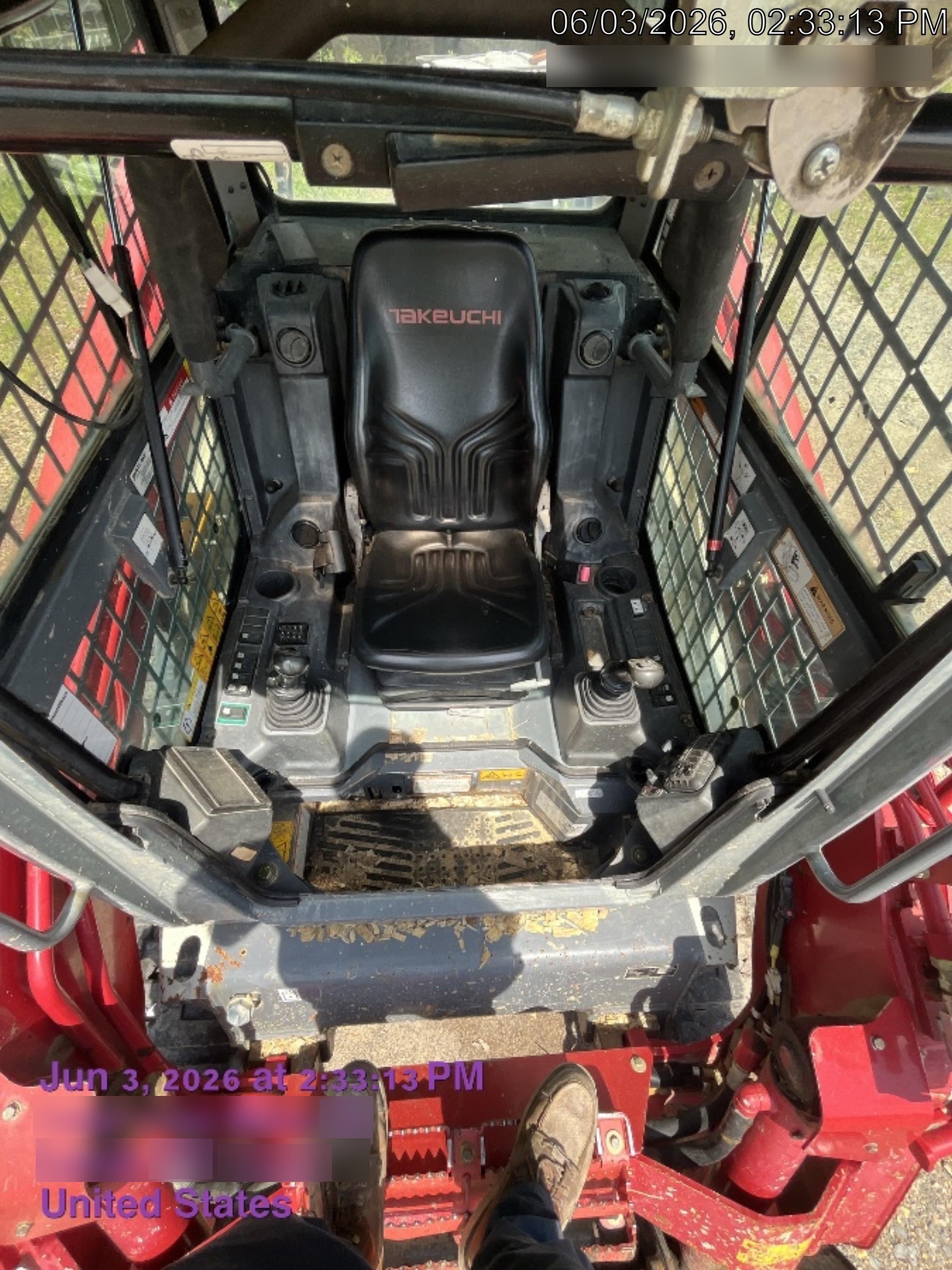 2019 Takeuchi TL12V2C Cab/Heat/AC, Back-up Alarm, Hydraulic QC w/80" HD Tooth Bucket