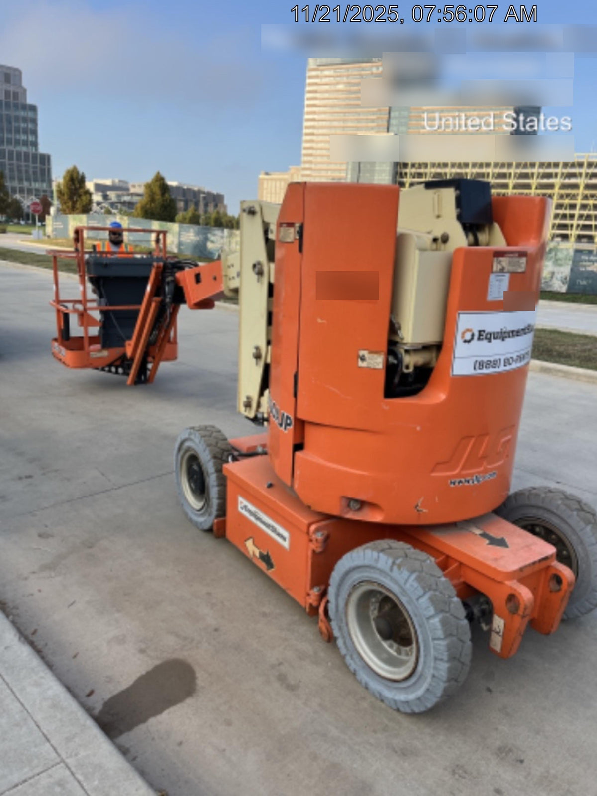 2019 JLG E300AJP