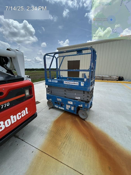 2019 Genie GS-1930 Fixed rails with chain Entry