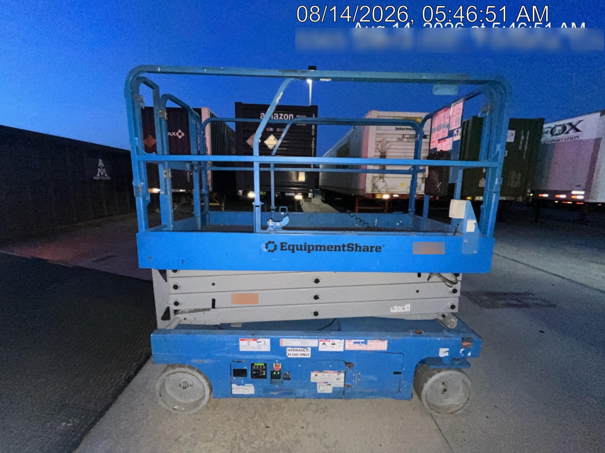 2019 Genie GS-2646 folding rails with full height swing gate