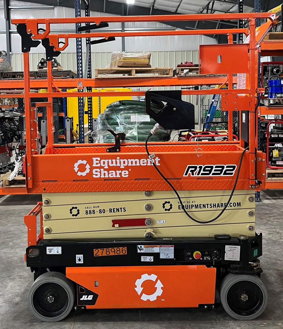 2022 JLG R1932