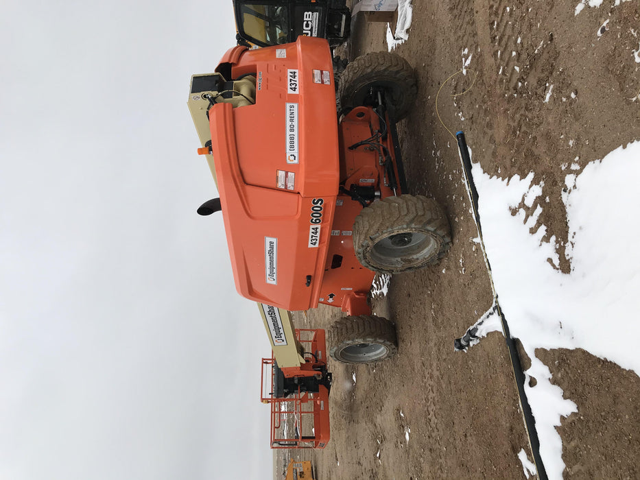 2019 JLG 600S 4WD