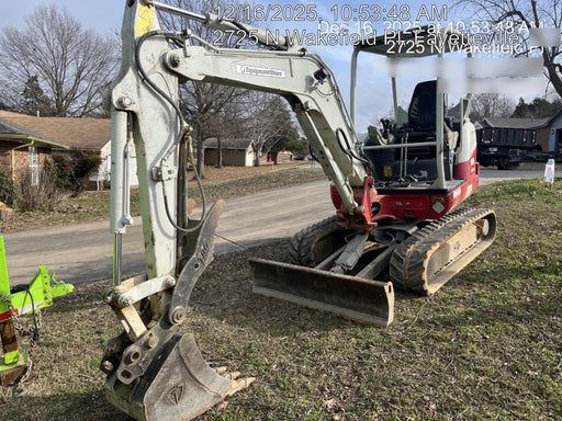 2021 TAKEUCHI TB235-2R
